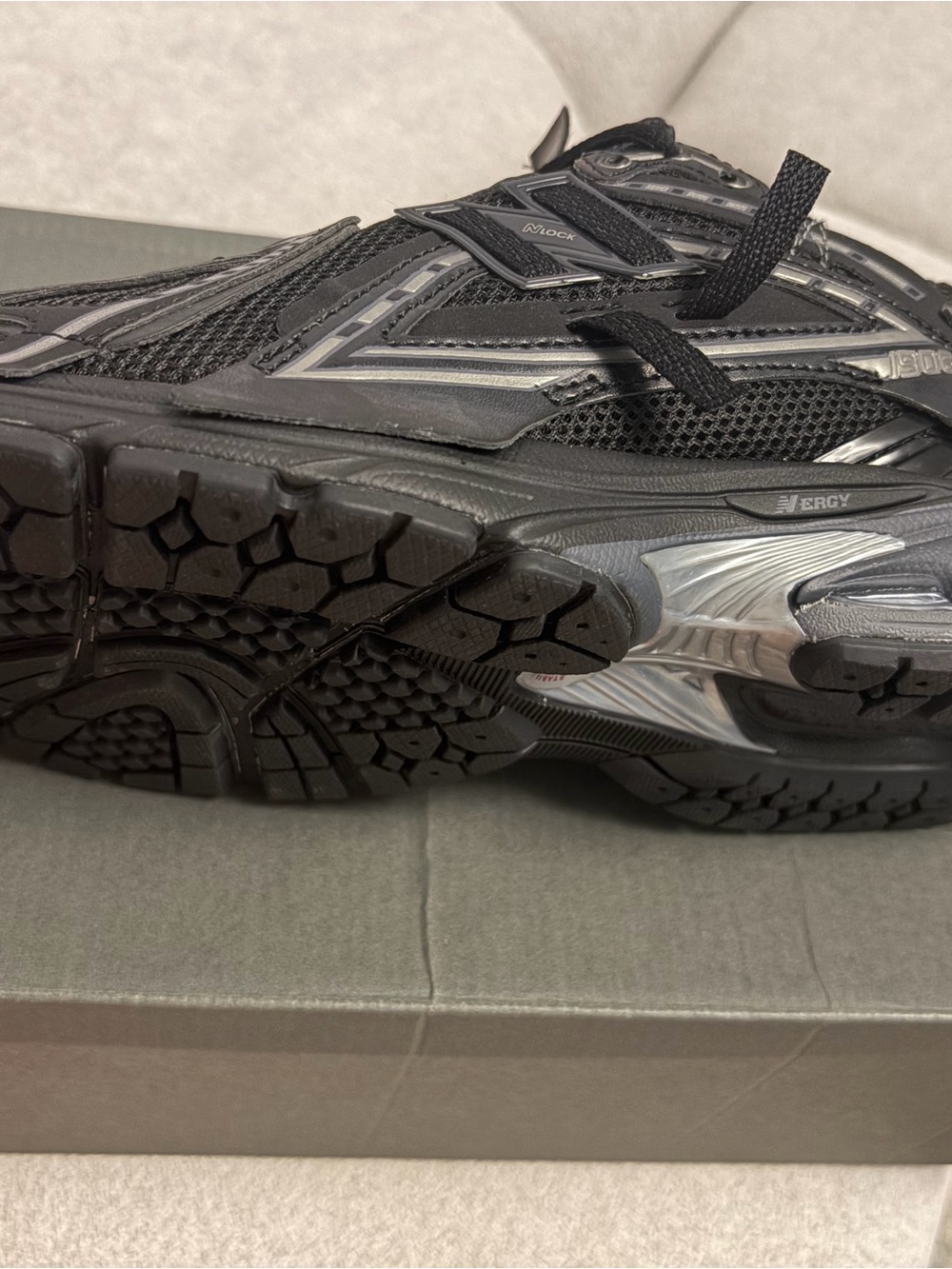 New Balance Black and Silver Men’s Running Sneakers